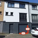 House 4bed 2bath With Garden And Private Parking.