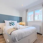 House 4bed 2bath With Garden And Private Parking.