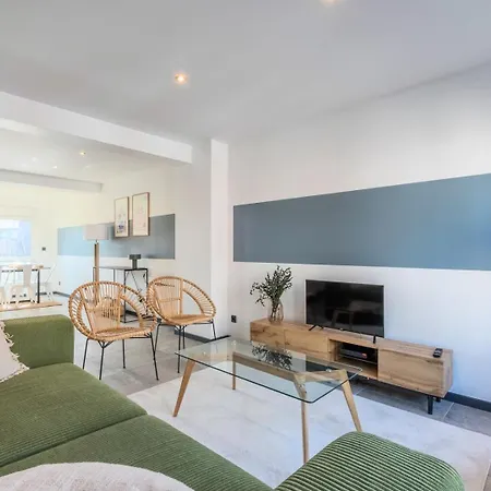 Penzion House 4bed 2bath With Garden And Private Parking. La Madeleine (Nord)