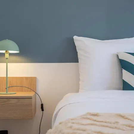 House 4bed 2bath With Garden And Private Parking. Penzion 4*