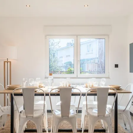 House 4bed 2bath With Garden And Private Parking. 4* La Madeleine (Nord)