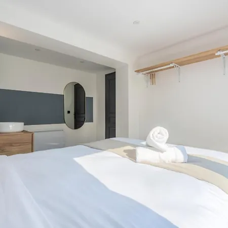 Πανσιόν House 4bed 2bath With Garden And Private Parking. La Madeleine (Nord)