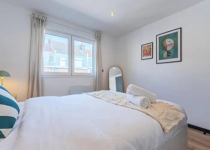 House 4bed 2bath With Garden And Private Parking. La Madeleine (Nord)