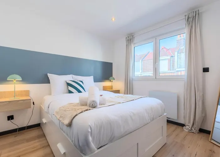 House 4bed 2bath With Garden And Private Parking.