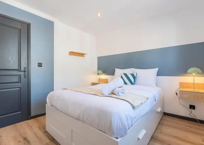 House 4bed 2bath With Garden And Private Parking. 4*